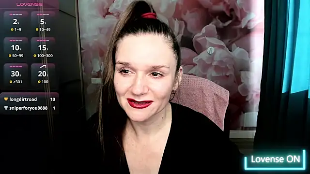 AriaGray online show from 2, 11, 2025