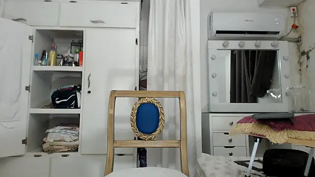 Snapshot of marcella6 chatting on 20, 10, 2025 marcella6 online show from 20, 10, 2025