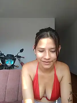 Snapshot of FerneyManti chatting on 4, 5, 2026 FerneyManti online show from 4, 5, 2026