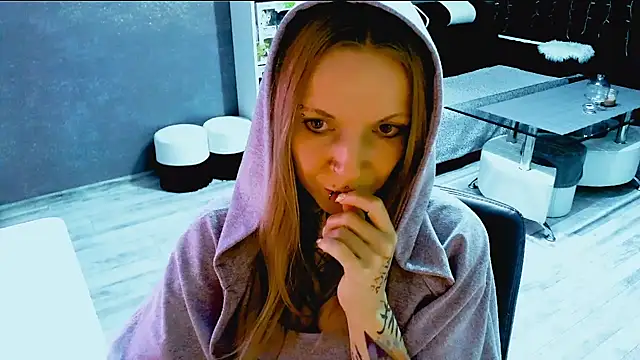 InesGold online show from 17, 10, 2025