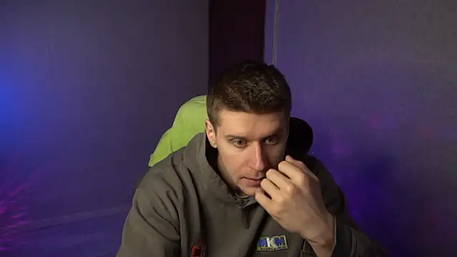 Bruno Banani online show from 16, 12, 2025