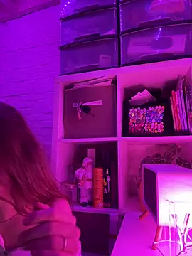 Snapshot of sophiamlf chatting on 17, 12, 2025 sophiamlf online show from 17, 12, 2025