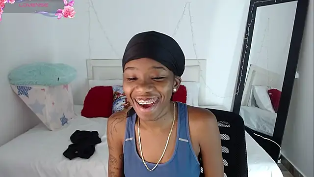 Snapshot of Rihana_hot01 chatting on 4, 12, 2024 Rihana hot01 online show from 4, 12, 2024