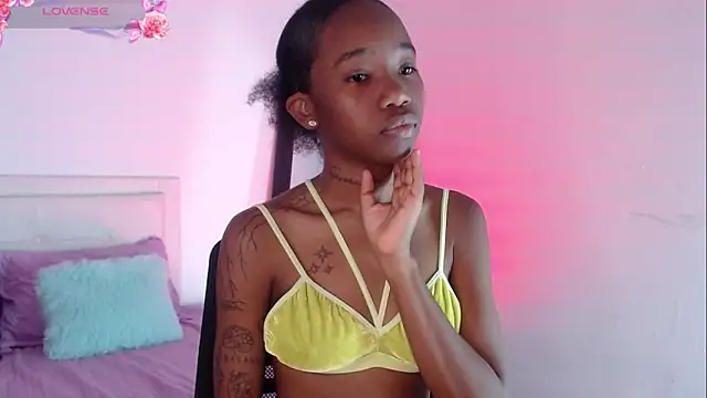 Snapshot of Rihana_hot01 chatting on 10, 1, 2025 Rihana hot01 online show from 10, 1, 2025