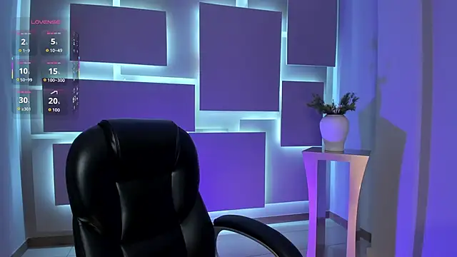 Snapshot of HannahJamesX chatting on 10, 3, 2026 HannahJamesX online show from 10, 3, 2026