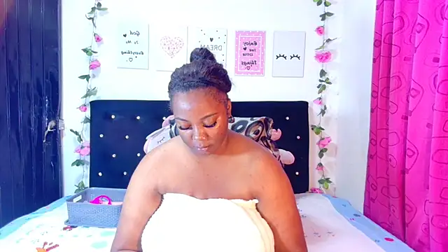 Snapshot of CiaraEbony chatting on 18, 1, 2025 CiaraEbony online show from 18, 1, 2025