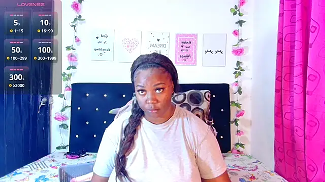 Snapshot of CiaraEbony chatting on 19, 1, 2025 CiaraEbony online show from 19, 1, 2025