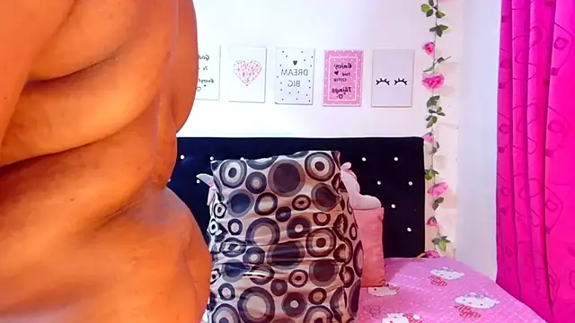 Snapshot of CiaraEbony chatting on 3, 2, 2025 CiaraEbony online show from 3, 2, 2025