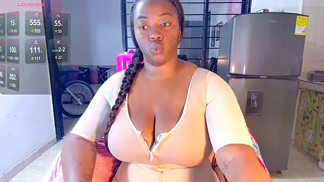 Snapshot of CiaraEbony chatting on 26, 2, 2025 CiaraEbony online show from 26, 2, 2025