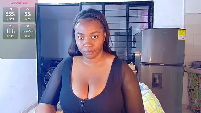 Snapshot of CiaraEbony chatting on 2, 3, 2025 CiaraEbony online show from 2, 3, 2025