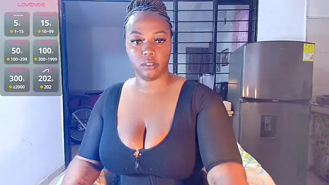 Snapshot of CiaraEbony chatting on 7, 3, 2025 CiaraEbony online show from 7, 3, 2025