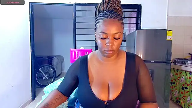 Snapshot of CiaraEbony chatting on 9, 3, 2025 CiaraEbony online show from 9, 3, 2025