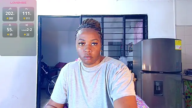 Snapshot of CiaraEbony chatting on 12, 3, 2025 CiaraEbony online show from 12, 3, 2025