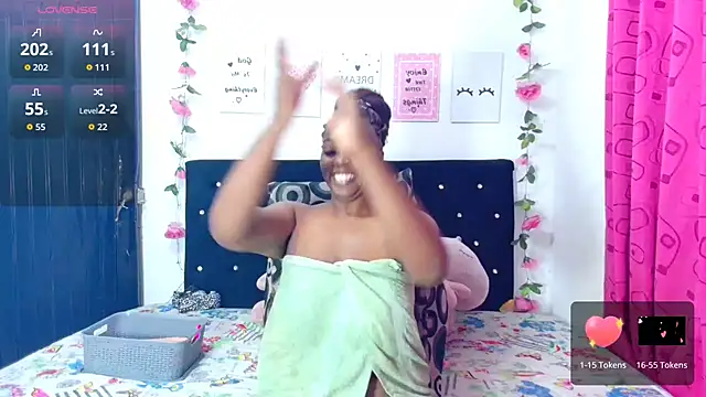 Snapshot of CiaraEbony chatting on 11, 11, 2025 CiaraEbony online show from 11, 11, 2025