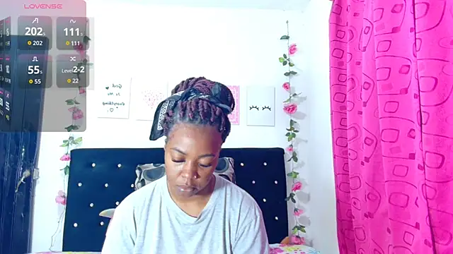 Snapshot of CiaraEbony chatting on 15, 11, 2025 CiaraEbony online show from 15, 11, 2025