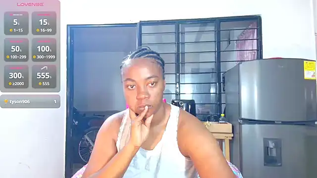 CiaraEbony online show from 6, 4, 2026