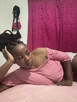 Snapshot of CiaraEbony chatting on 3, 7, 2026 CiaraEbony online show from 3, 7, 2026