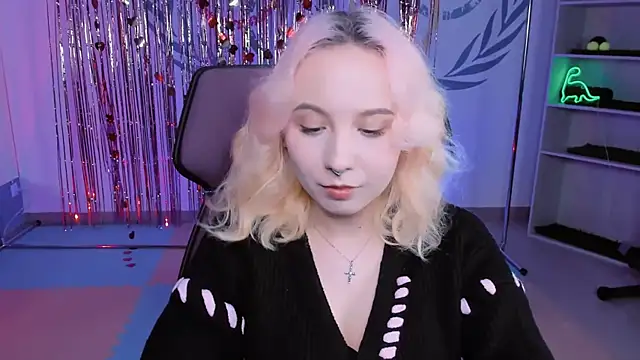 JasmineMilko online show from 28, 2, 2025