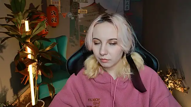 JasmineMilko online show from 9, 3, 2025