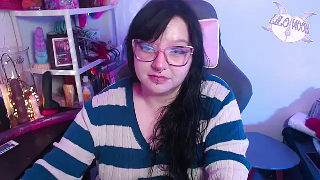 LiloMoon69 online show from 4, 1, 2025