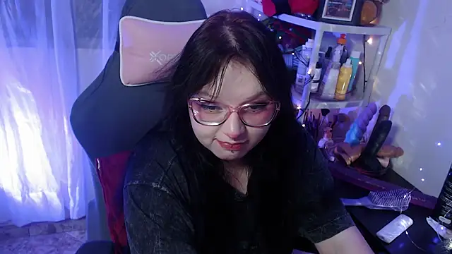 LiloMoon69 online show from 2, 2, 2025