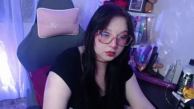 LiloMoon69 online show from 3, 2, 2025