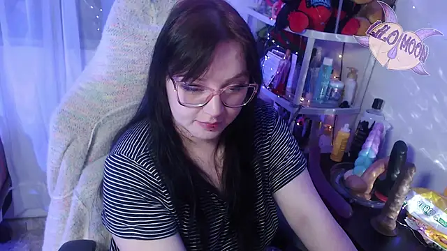 LiloMoon69 online show from 8, 3, 2025