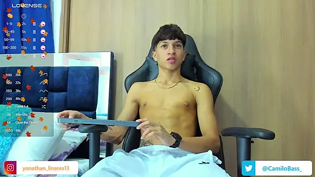 Snapshot of _CamiloBass chatting on 13, 2, 2025 CamiloBass online show from 13, 2, 2025