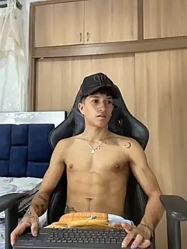 Snapshot of _CamiloBass chatting on 1, 2, 2026 CamiloBass online show from 1, 2, 2026