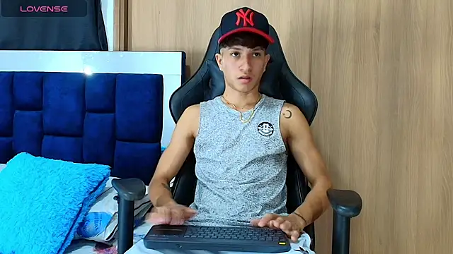 Snapshot of _CamiloBass chatting on 14, 2, 2026 CamiloBass online show from 14, 2, 2026