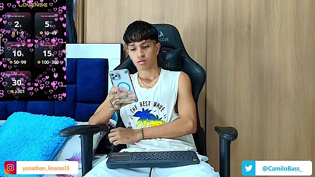 Snapshot of _CamiloBass chatting on 15, 2, 2026 CamiloBass online show from 15, 2, 2026