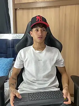 Snapshot of _CamiloBass chatting on 1, 3, 2026 CamiloBass online show from 1, 3, 2026