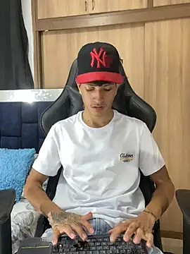 Snapshot of _CamiloBass chatting on 5, 3, 2026 CamiloBass online show from 5, 3, 2026