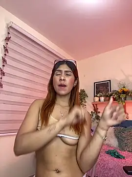 Snapshot of soy_sarah_ chatting on 9, 2, 2025 soy sarah online show from 9, 2, 2025