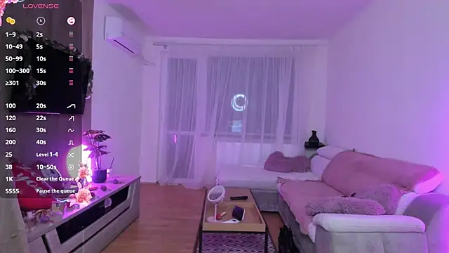 Snapshot of GabrielaLove_ chatting on 5, 2, 2025 GabrielaLove online show from 5, 2, 2025