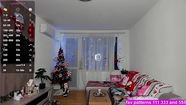 Snapshot of GabrielaLove_ chatting on 18, 12, 2025 GabrielaLove online show from 18, 12, 2025