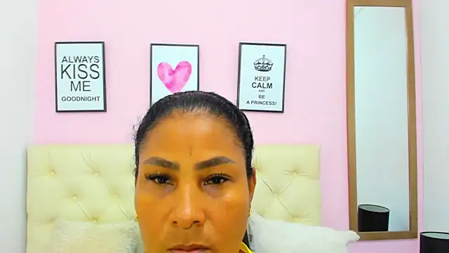 Snapshot of OliviaBurning chatting on 23, 6, 2026 OliviaBurning online show from 23, 6, 2026
