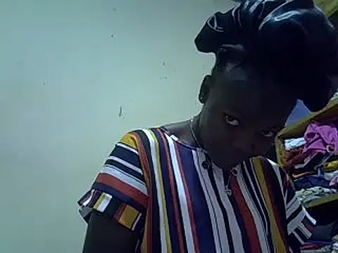 Snapshot of pretty_vivy chatting on 11, 1, 2025 pretty vivy online show from 11, 1, 2025