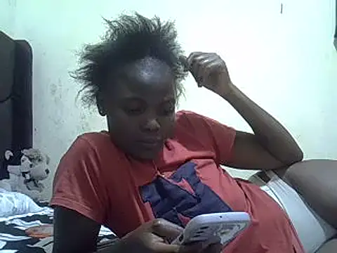 Snapshot of pretty_vivy chatting on 15, 2, 2025 pretty vivy online show from 15, 2, 2025