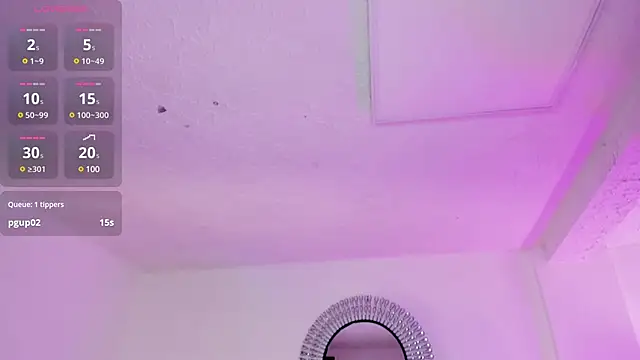 Snapshot of amelie_jhons chatting on 1, 2, 2025 amelie jhons online show from 1, 2, 2025