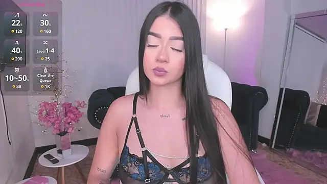 Snapshot of amelie_jhons chatting on 5, 3, 2025 amelie jhons online show from 5, 3, 2025