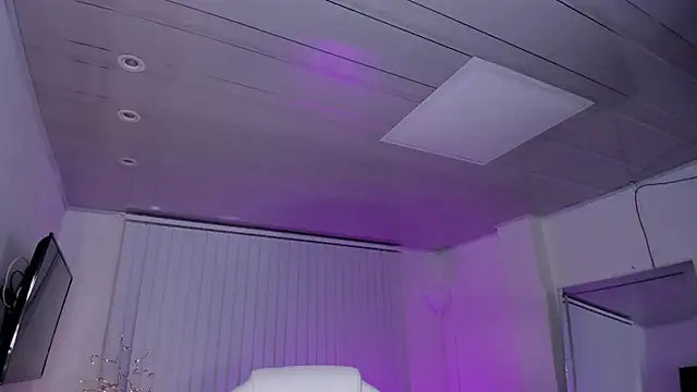 Snapshot of amelie_jhons chatting on 20, 3, 2025 amelie jhons online show from 20, 3, 2025