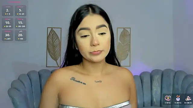 Snapshot of amelie_jhons chatting on 18, 9, 2025 amelie jhons online show from 18, 9, 2025