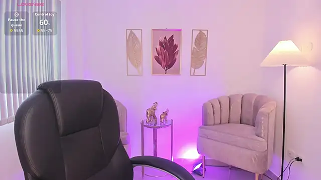 Snapshot of amelie_jhons chatting on 23, 10, 2025 amelie jhons online show from 23, 10, 2025