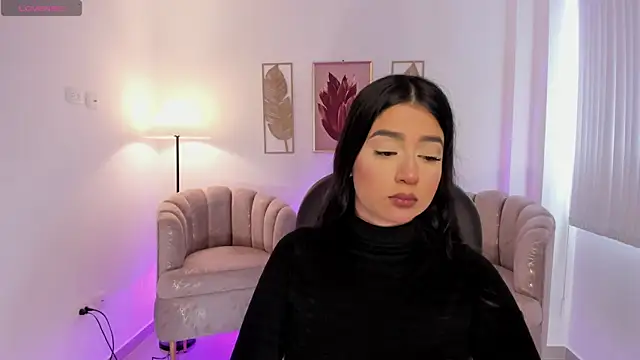 Snapshot of amelie_jhons chatting on 30, 10, 2025 amelie jhons online show from 30, 10, 2025