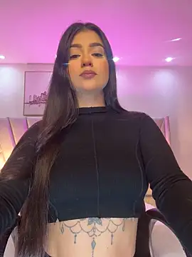 Snapshot of amelie_jhons chatting on 19, 12, 2025 amelie jhons online show from 19, 12, 2025