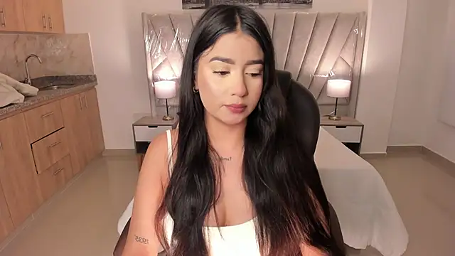 amelie jhons online show from 28, 3, 2026