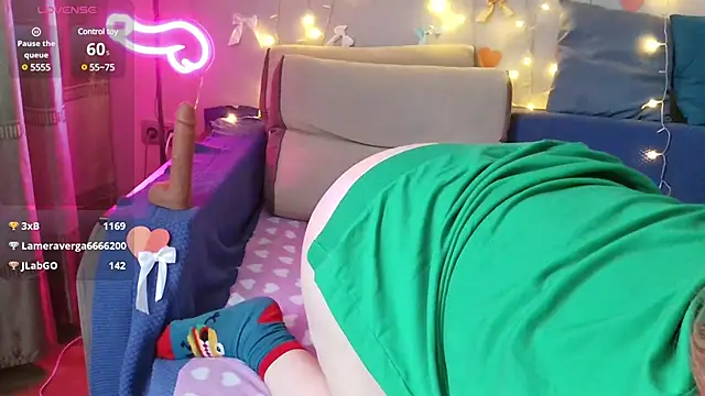 MilaaMilaa online show from 13, 2, 2025