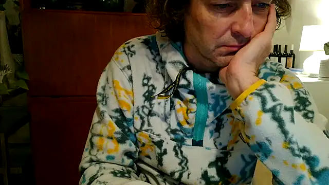 Snapshot of costanza7070 chatting on 7, 3, 2025 costanza7070 online show from 7, 3, 2025