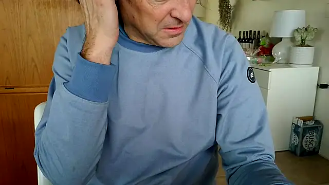 Snapshot of costanza7070 chatting on 16, 3, 2025 costanza7070 online show from 16, 3, 2025